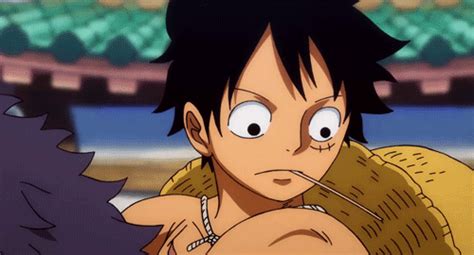 This luffy coming at you can only mean trouble. Luffy Wano Gif - Best One Piece Wano Kuni Gifs Gfycat - #1 ...