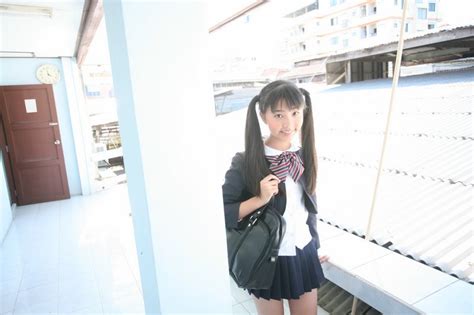 In japan, a junior idol (ジュニアアイドル junia aidoru), alternatively chidol (チャイドル chaidoru) or low teen idol (ローティーンアイドル rōtīn aidoru), is primarily defined as a child or early teenager pursuing a career as a photographic model. Kanna Aida