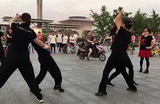 chinese dancing