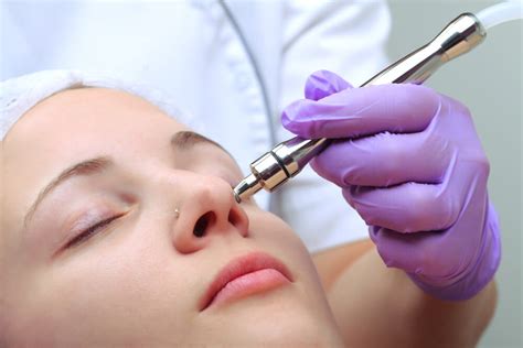 How Can I Become a Cosmetic Nurse? | National Laser Institute