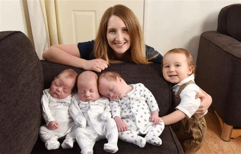 The new mom was shocked because she says she didn't feel the typical signs of pregnancy. Woman Gives Birth To Four Babies Naturally After Doctor ...
