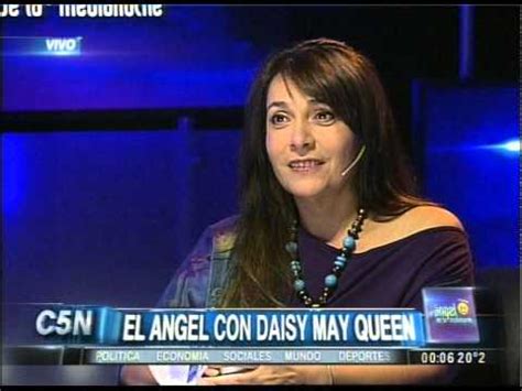 En 1977 empieza su trayectoria en solitario. C5N - EL ANGEL DE LA MEDIANOCHE CON DAISY MAY QUEEN - YouTube