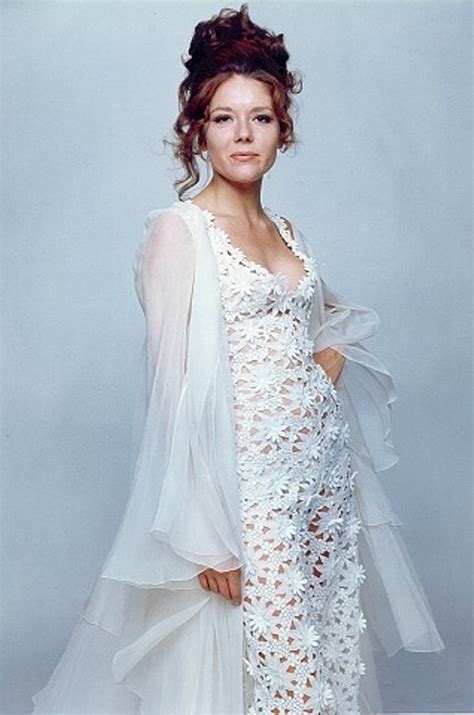 Diana rigg, a commanding british actress whose career stretched from iconic 1960s spy series the rigg also starred in 1969 james bond thriller on her majesty's secret service as tracy di. Dazzling Divas: Diana Rigg