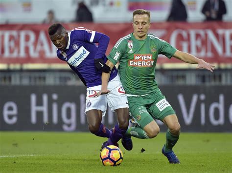 Ein wiener derby noch dazu. LIVE - Wiener Derby: SK Rapid Wien gegen FK Austria Wien ...