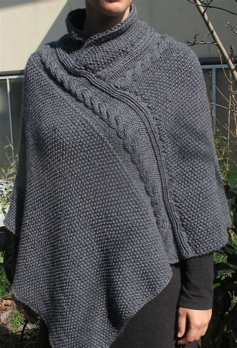 This beautiful free knitting pattern is a versatile knit that's great for layering over t's, sweaters, and more. Free Knitting Pattern for Alexis Poncho - Quick poncho ...