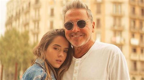 La cantante evaluna montaner presentó la canción el mismo día de su primer aniversario de bodas con el colombiano camilo. Evaluna no teme romper el corazón de Ricardo Montaner por ...