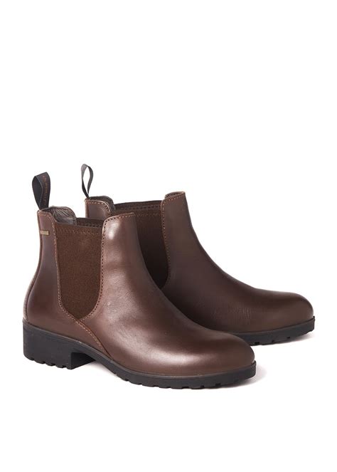 A reliable companion to everything from selvedge jeans to chinos, it can easily be dressed up or down based on the day's activities. Dubarry Waterford Chelsea Boots - Ladies from A Hume UK