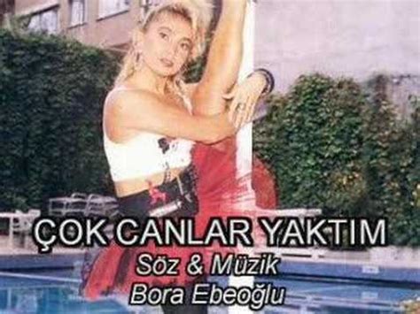 Jun 15, 2021 · bir süre önce burnundan ameliyat olan özge ulusoy, ısrarla estetik yaptırmadığını söylese de bambaşka biri olup çıktı. Yonca Evcimik "Abone 1991" Albüm Tanıtım - YouTube