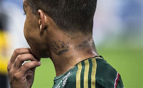 Quiero que paolo guerrero continúe. Tatuagens de Dudu e Guerrero - 13/08/2018 - Esporte ...