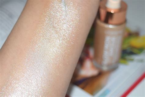 Loreal Paris Glow Mon Amour Highlighting Drops [Review + Swatches ...