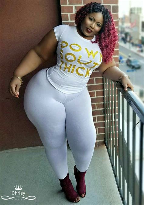 A plus size model is anywhere from a size 6/8 and up. Pin by far3ll on Plus Size Leggings | Curvy, Voluptuous ...