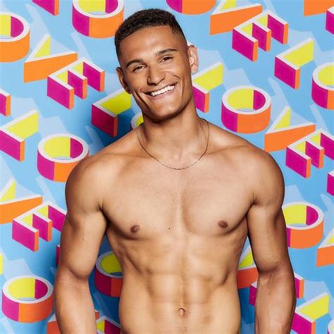 Another bombshell has hit the love island villa and he's set for a date with kaz. Here's a first look at Love Island 2019's latest bombshell ...