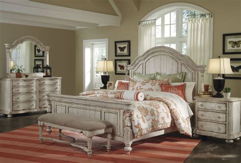 A r t furniture bedroom furniture a r t furniture offers an extensive selection of some of the finest furniture collections on the market today. Belmar Antique Linen Panel Bedroom Set from ART (189135 ...