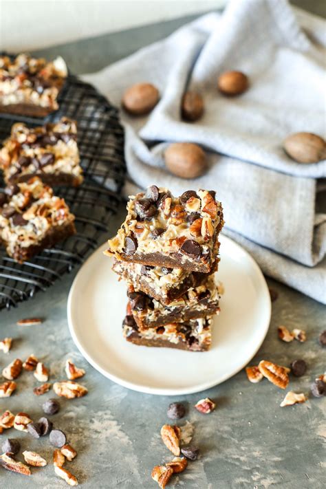 There are a few paleo bars worth purchasing for their ability to keep you full and avoid grains, artificial sugar and other additives.those who want to lose weight or simply practice a healthy lifestyle can. Paleo Gingerbread Pecan Magic Bars | Recipe | Paleo ...