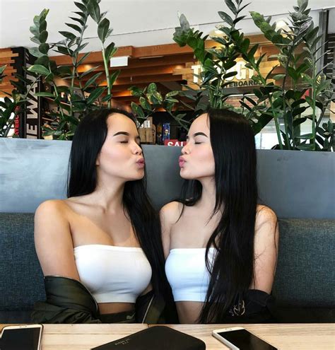 The connel twins marah marah sama netizen indo. 10 Potret Menawan The Connell Twins, Youtuber Kembar yang ...