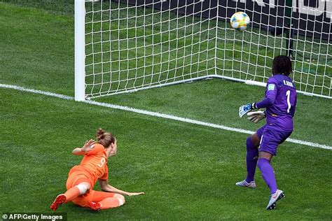 Iwabuchi was one of the best players on the pitch. Holland 3-1 Cameroon: Miedema nets twice to help Dutch ...