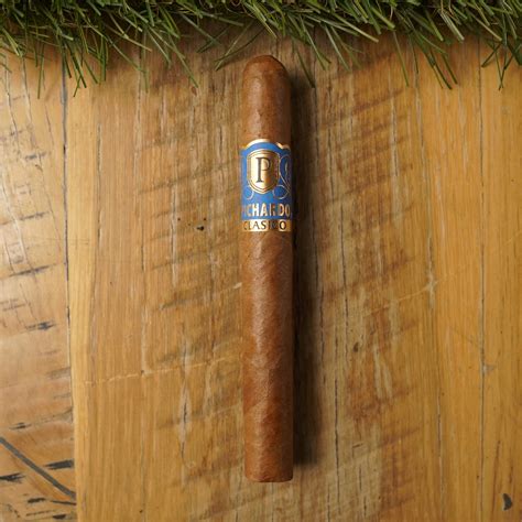 Martinez died from injuries sustained in the crash a few days later. Pichardo Cigars Clasico Robusto Sumatra - Privada Cigar Club
