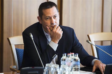 Ahogy kedves barátom szokta volt mondogatni, nem megújulnunk kellene, hanem a többség viszont olyan, mint bayer volt fiatalon, saját bevallása szerint. Molnár Zsolt: Valószínűleg nem dzsihádista robbantás volt ...