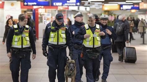 The bank, which paid $74 million to resolve the investigation, closed its doors after 272 years. Kampf gegen Kriminalität im Frankfurter Bahnhofsviertel ...