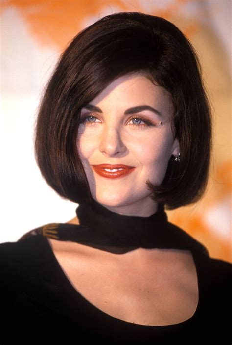 They are associated with a rejection of traditional values. Sherilyn Fenn | Bilder & Fotos auf moviepilot.de ...