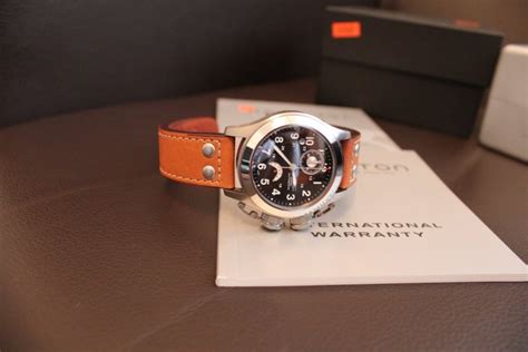 Flamed blue hands are indicative of the brand's long watchmaking. Reserviert - Hamilton Khaki Navy Frogman Auto Chronograph