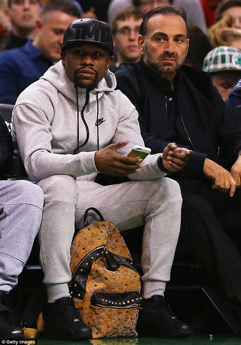 Get courtside during the game 1 nba finals presented by trclips and relive the greatest plays. Floyd Mayweather Jr sits courtside as Boston Celtics defeat Orlando Magic 113-94 | Daily Mail Online