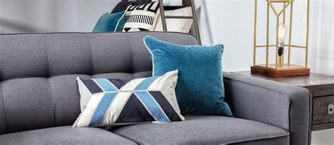 Most quality throw pillows have a pillow insert, made of foam or a stuffed inner case, inside a decorative cover. How to Clean Throw Pillows | Living Spaces