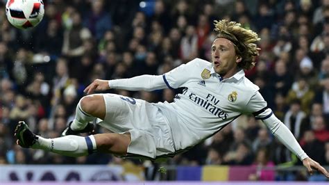 Welcome to the official page of luka modrić. Luka Modric Named UEFA Player Of Year - The Glitters Online