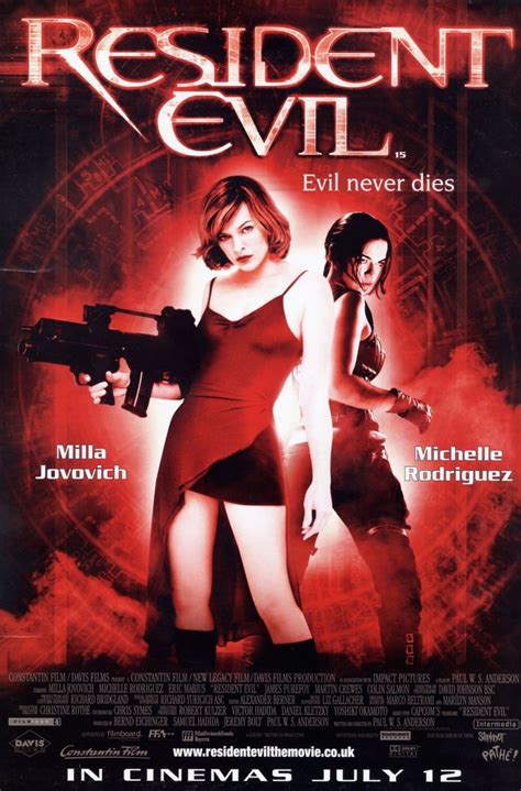 Nonton resident evil (2002), unit militer khusus melawan superkomputer yang kuat dan tak terkendali serta ratusan ilmuwan yang bermutasi menjadi makhluk pemakan daging setelah kecelakaan laboratorium. Resident Evil (Film, 2002) - MovieMeter.nl