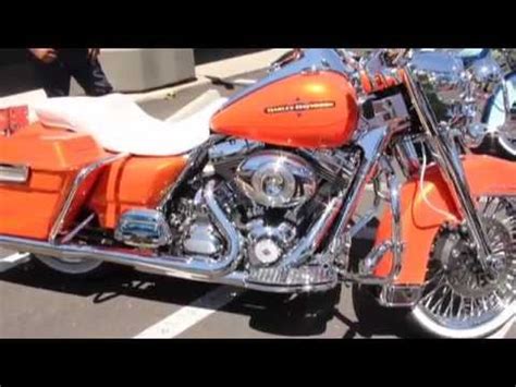 This harley touring and cruiser motorcycle all in one also has an air adjustable touring rear suspension, giving the choice for a variety of riding feels. 2012 Harley Davidson Road King Classic - Tricked Out - YouTube