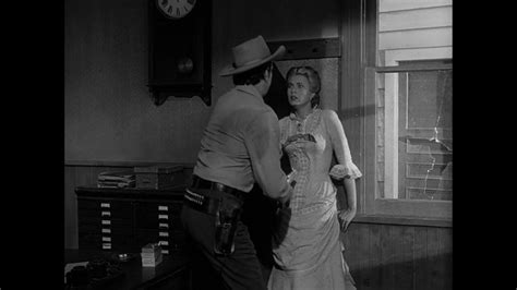 Final scene from the 1952 western high noon featuring gary cooper, grace kelly and lee van cleef this is a not for profit channel so please sub me so i can. High Noon (1952) - AoM: Movies et al.