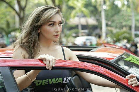 Cut putri tsabina atau yang terkenal dengan nama beby tsabina adalah aktris dan model asal indonesia yang lahir di aceh. Baby Margaretha photoshoot dewa bet | GALLERY FOTO PHOTOSHOOT MODEL INDONESIA