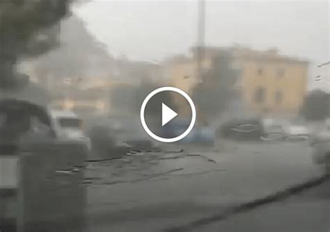 Ecco la risposta di quattroruote. Altro pomeriggio di temporali al Nord-Est : temporale con ...