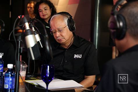 I'm currently still speaking to customer service. Majlis Pelancaran iM4U Sentral. | Najib Razak | Flickr