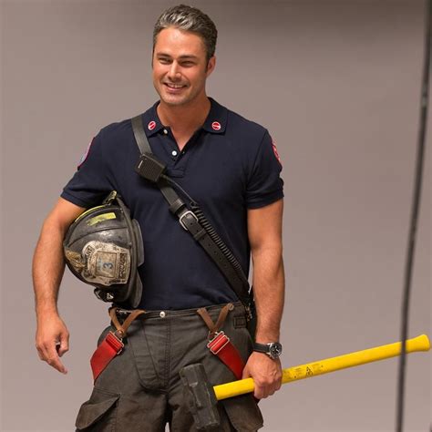 Why do i have a feeling that brett's birth mom will do something to let her down. Kelly Severide (Chicago Fire) | Attore, Moda