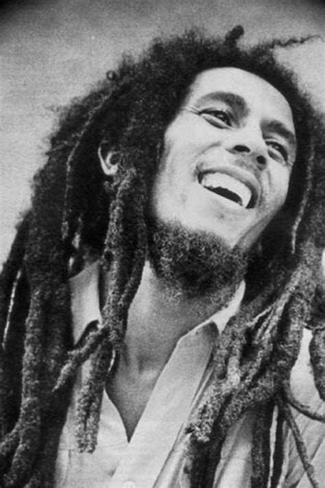 Hd wallpapers and background images. Download Gambar Wallpaper Black and White Bob Marley ...