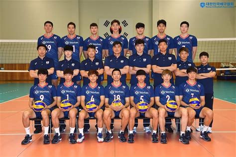 1947년에는 15개국에 의한 fivb(국제배구연맹)이 파리에서 창설되었고, 4년에 1번씩 세계선수권대회와 월드컵을 개최하고 있다. 남자배구 대표팀, 올림픽 세계예선 참가 위해 7일 출국 | 연합뉴스