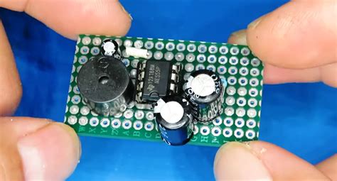 Dark sensor, ldr, light sensor, ne555, photoresistor, timer. How To Make A Powerful Metal Detector Circuit Using 555 ...