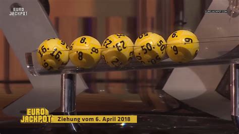 Fünf aus dem lostopf mit 50 beschrifteten kugeln (lottozahlen) sowie zwei aus zehn kugeln, die sich im kleineren topf befinden (eurozahlen). Eurojackpot - Ziehung vom 6. April 2018 - Rennsteig TV