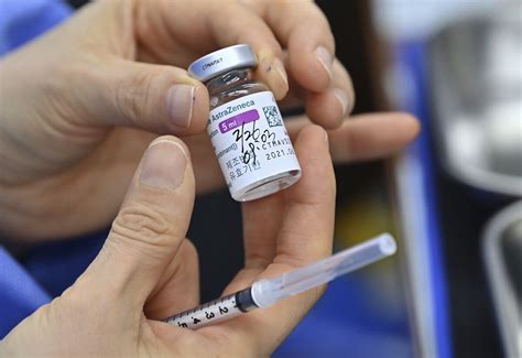 Informations sur le vaccin : ŠÚKL eviduje 1612 hlásení o nežiadúcich účinkoch vakcíny - SME