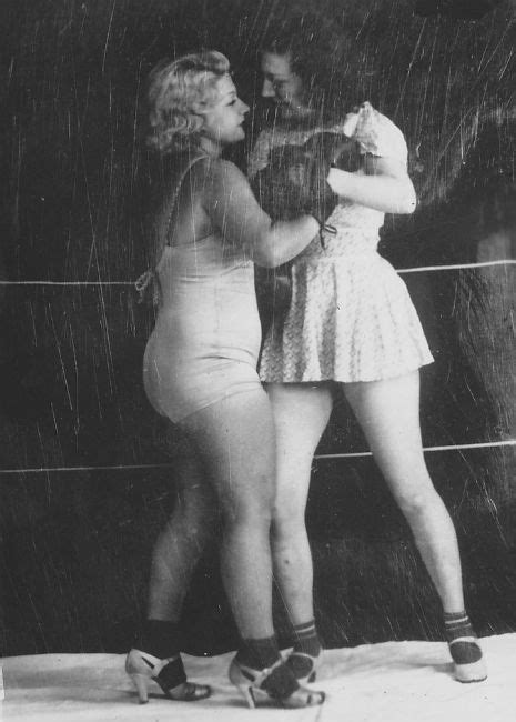 6 photos · curated by paulina wnęk. Funny Vintage Photos of Women Boxing in High Heels from ...