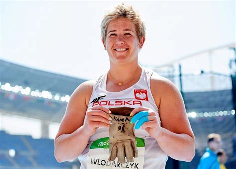 She is the 2012 and 2016 olympic champion, and the first woman in history to throw the hammer o. Anita Włodarczyk: Złoto i rekord świata. To były zawody ...