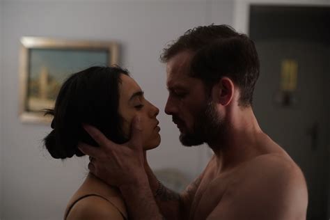 In latin, persona non grata means, literally, person not welcome, and from this we can infer the loan the first documented instances of persona non grata in english are from the late 19th century. Persona Non Grata Film Streaming