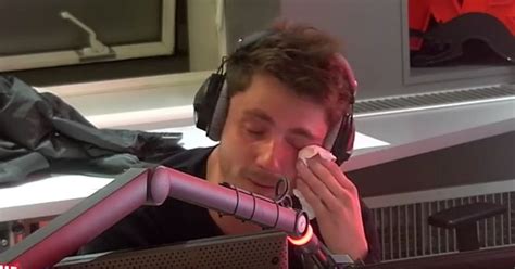 Malgré une année difficile, guillaume pley est un homme heureux. Guillaume Pley : la vidéo émouvante de ses adieux sur NRJ ...