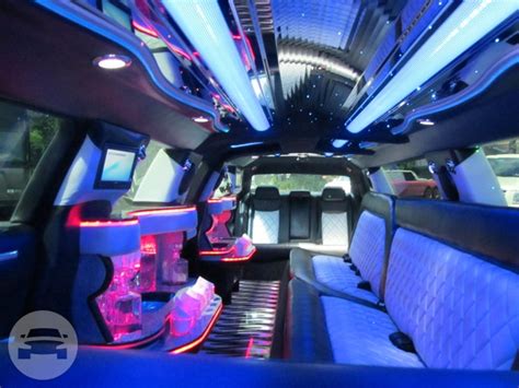 Premium kansas city limo service. Chrysler 300 15 passenger Limousine with jet door and ...