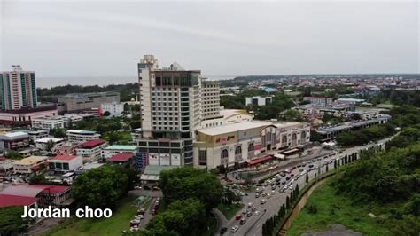 Bintang megamall is located in the middle of the city and has all the attractions of a shopping mall which caters for the city folks and also those from the surrounding areas. Sarawak Miri Bintang Megamall - YouTube