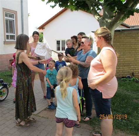 Wenn sie eine weiterbildung zur erzieherin bzw. Kita „Taußendfüßler" verabschiedet sich von Erzieherin ...