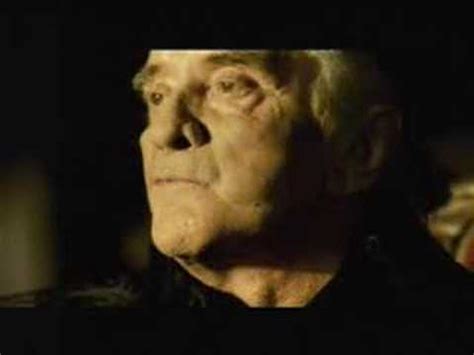 Johnny passed in september 2003. Johnny Cash Hurt Video - YouTube