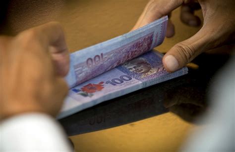 Ini adalah antara perkara yang anda perlu consider kalau nak buat refinance kereta anda. Dah Kerja Penat-penat, Begini Cara Reward Diri Untuk Masa ...
