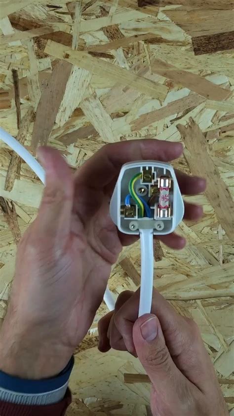 3 pin plugs are designed so that mains electricity can be supplied to electrical appliances safely. How to wire a plug - UK mains 3-pin
